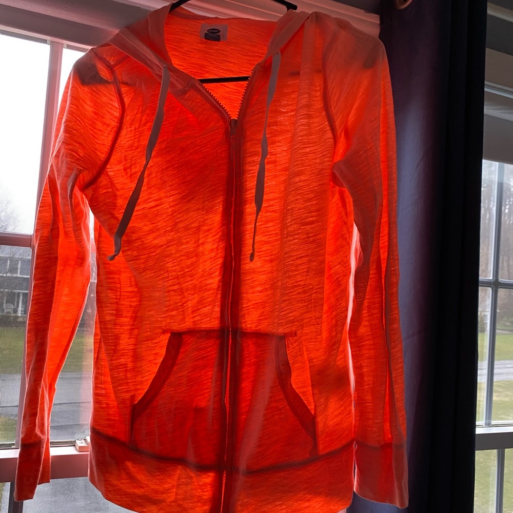 Women’s lightweight zip-up sweatshirt